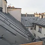 Appartement 3 Chambres Proche Du Marais Sous Les Toits